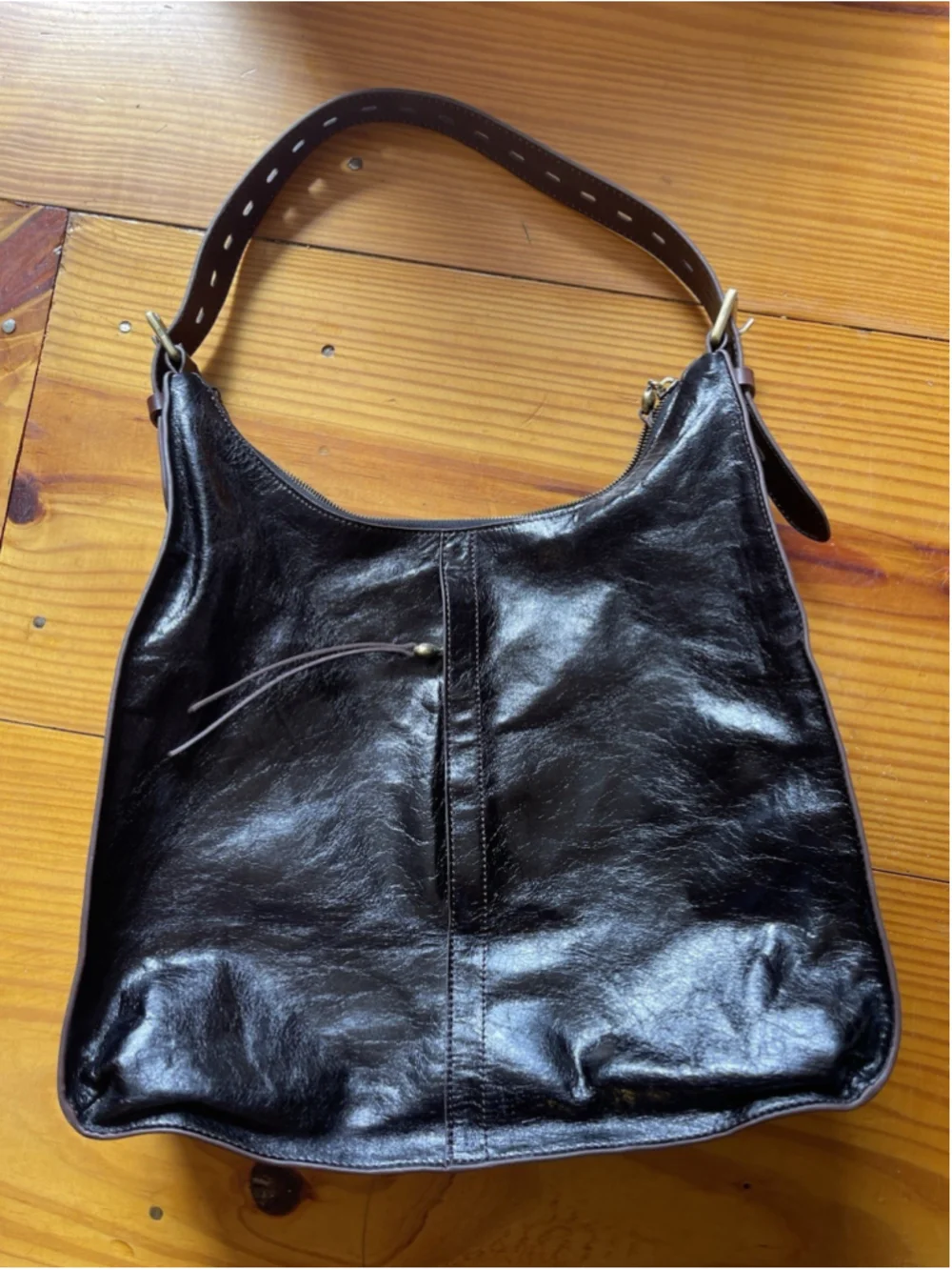 Hobo International Classic Shoulder Handbag Black Brown Lined Leather